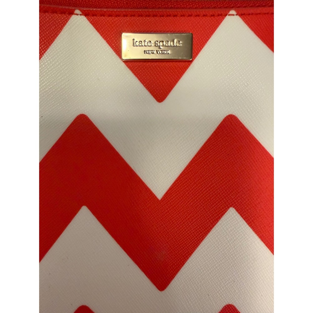 Kate Spade Wristlet Womens Small Red White Chevron Saffiano Zip Pouch - Picture 4 of 4